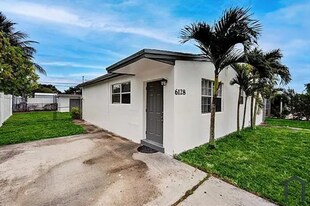 6162 SW 1st St in Margate, FL - Building Photo