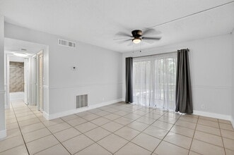 644 NW 13th St, Unit 644 NW 13th Street #11 in Boca Raton, FL - Foto de edificio - Building Photo