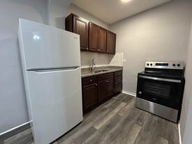 6950 N Ashland Blvd, Unit 210 Apartamentos