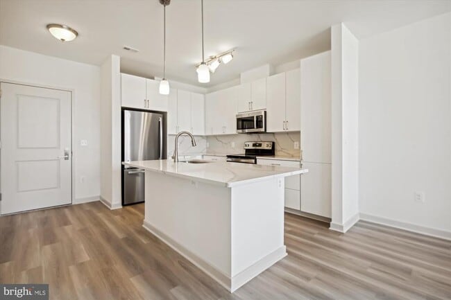 10755 Fairgrounds Dr in Fairfax, VA - Building Photo - Building Photo