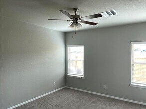 25541 Northpark Palm Dr in Porter, TX - Building Photo - Building Photo