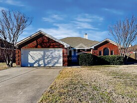225 Willow Creek Dr in Weatherford, TX - Building Photo