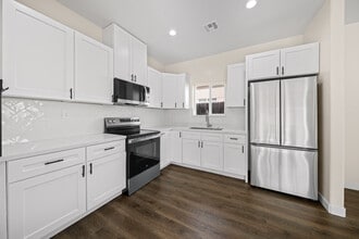 3409 Lotus Ln in Bakersfield, CA - Building Photo - Building Photo