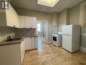 6 Russell St E in Smiths Falls, ON - Building Photo - Building Photo