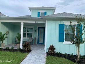 542 Daiquiri Pl in Daytona Beach, FL - Building Photo - Building Photo