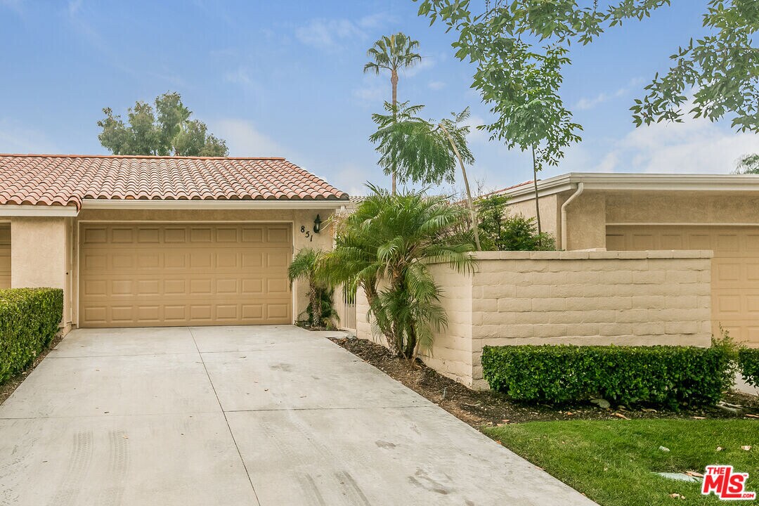 851 Pebble Beach Dr in Upland, CA - Building Photo