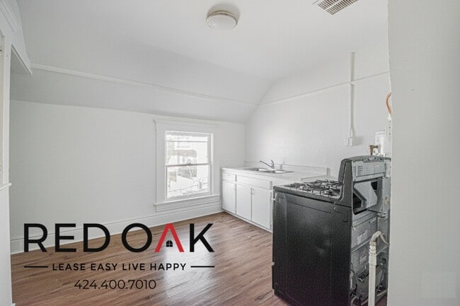 615 S Soto St in Los Angeles, CA - Foto de edificio - Building Photo