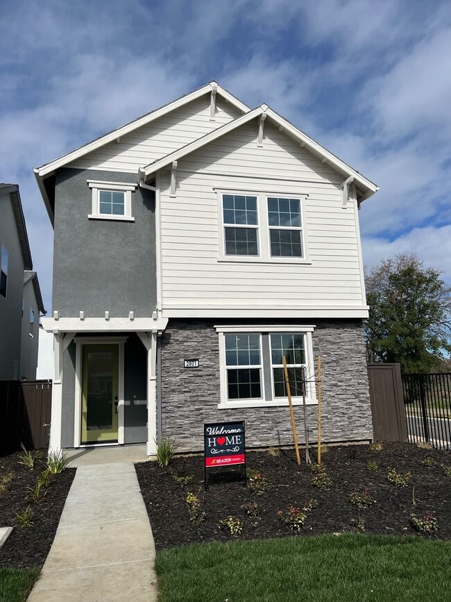 property at 2801 Flower Pot Walk
