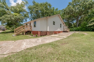 203 Paul St in Opp, AL - Building Photo - Building Photo