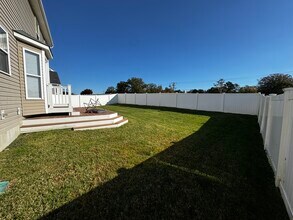 22330 Douglas Ct in Great Mills, MD - Building Photo - Building Photo