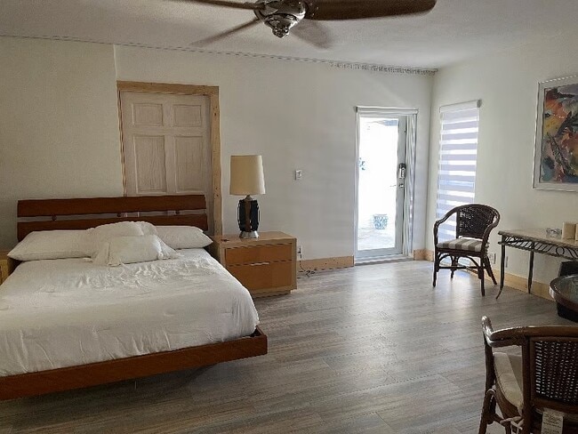 5704 Melaleuca Dr in Tamarac, FL - Building Photo - Building Photo