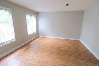 2528 Vail Ave in Charlotte, NC - Building Photo - Building Photo