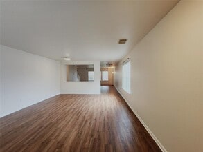 9318 Windswept Grove Dr in Houston, TX - Building Photo - Building Photo