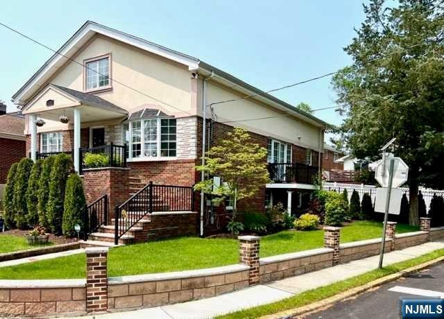 1081 Inwood Terrace in Fort Lee, NJ - Building Photo - Building Photo
