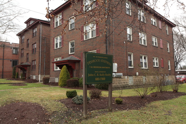 Pennwood Apartments in Pittsburgh, PA - Building Photo - Building Photo