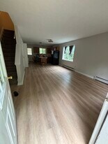 203 S Main St, Unit 1 in St. Albans, VT - Building Photo