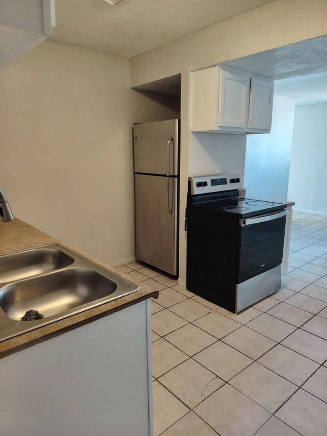property at 218 W Navajo Rd
