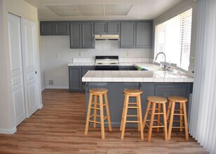 8256 Summer Sunset Dr in Sacramento, CA - Building Photo - Building Photo