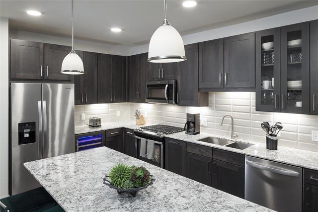 5631 Belmont Ave in Dallas, TX - Building Photo