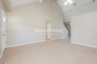 700 E 7th St in Sanford, FL - Foto de edificio - Building Photo