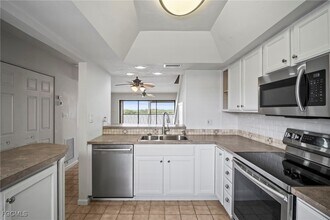 894 Buttonwood Dr in Fort Myers Beach, FL - Building Photo - Building Photo