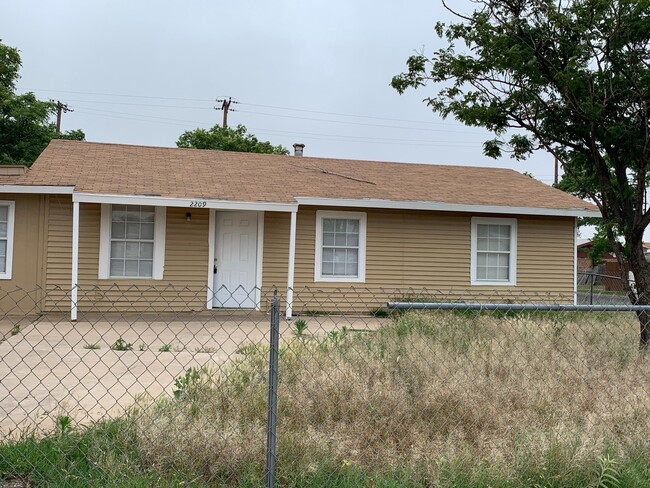 property at 2209 E 29th St