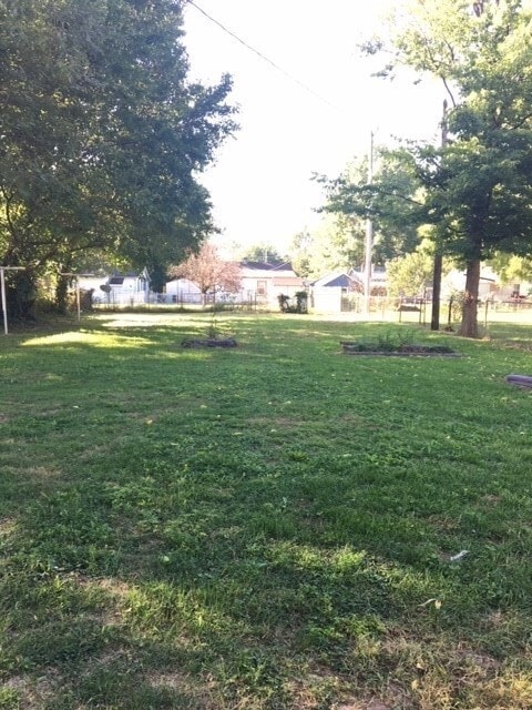 1820 W Webster St in Springfield, MO - Building Photo - Building Photo