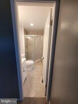 12 Hasting Ln in Willingboro, NJ - Building Photo