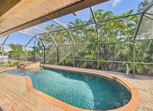 18561 Olive Rd in Ft. Myers, FL - Foto de edificio - Building Photo