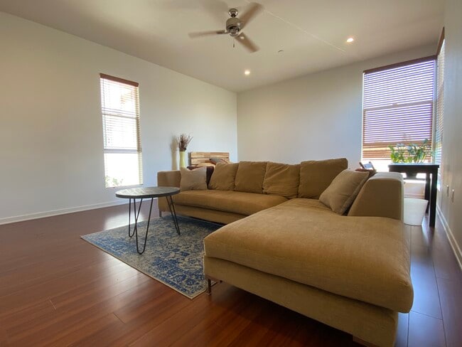 property at 11229 Greenlawn Ave