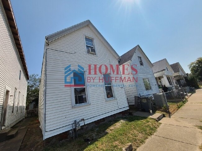 property at 1319 Oakley St