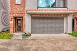 5521 Petty St in Houston, TX - Building Photo - Building Photo