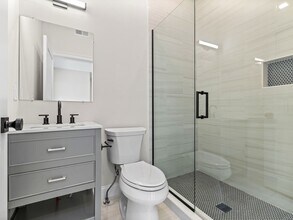 48 Woodward St, Unit 3 in Boston, MA - Foto de edificio - Building Photo