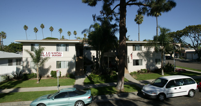 Beachwalk Apartments - 508 in Oceanside, CA - Foto de edificio - Building Photo