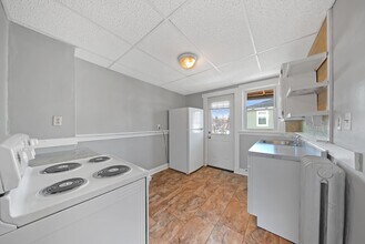 25 5th Ave in Quincy, MA - Building Photo - Building Photo