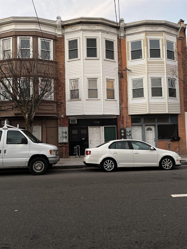 property at 1109 Arctic Ave