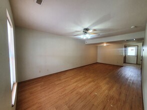 20390 Skyview Dr in Waynesville, MO - Building Photo - Building Photo