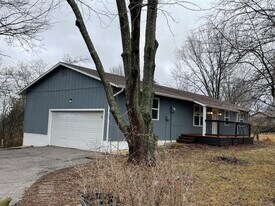 6647 Kenny Lane in Byrnes Mill, MO - Building Photo