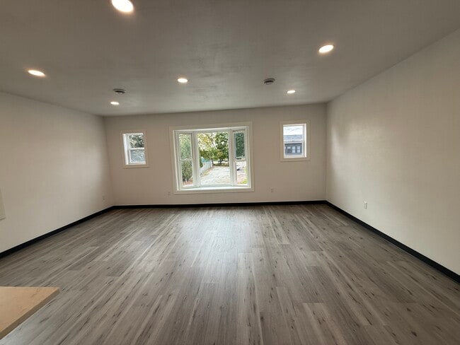 1325 N 8th St, Unit 1325 N. 8