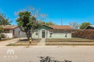 1914 Roslyn St in Corpus Christi, TX - Building Photo