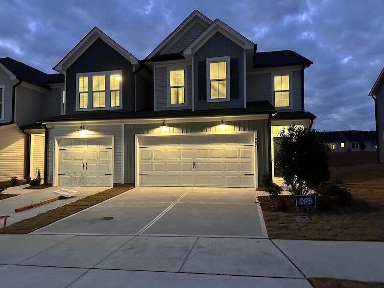 1007 Blissful Waters St in Durham, NC - Building Photo