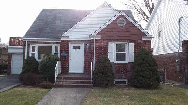 property at 260 Elsmere Pl