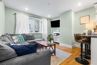 4 Essex St in Boston, MA - Building Photo - Building Photo