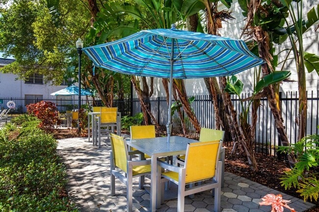 The Grove at Temple Terrace Apartments