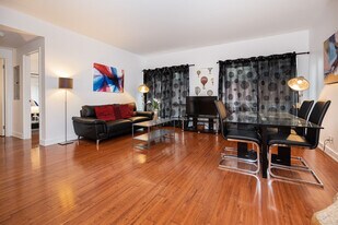 244 Rue De la Gauchetière O, Unit SI ID1261769P in Montréal, QC - Building Photo