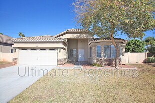 7550 W Gardenia Ave in Glendale, AZ - Building Photo