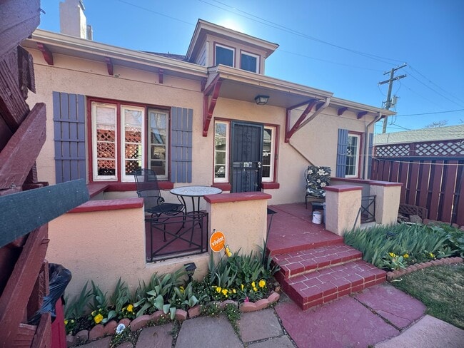 352 S Pennsylvania St in Denver, CO - Building Photo - Building Photo