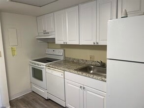 655 Absecon Blvd in Atlantic City, NJ - Building Photo - Building Photo