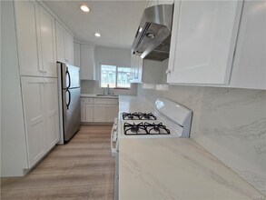 1125 N Clark St in West Hollywood, CA - Building Photo - Building Photo