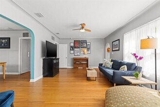 511 27th Ave N in St. Petersburg, FL - Building Photo - Building Photo